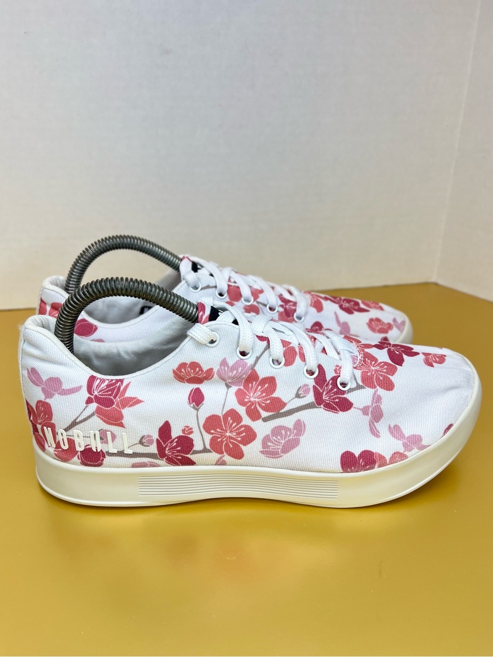 Nobull Canvas Trainer Low Cherry Blossom Sneakers WMNS 8.5 Very Clean NO INSOLES - Picture 2 of 15